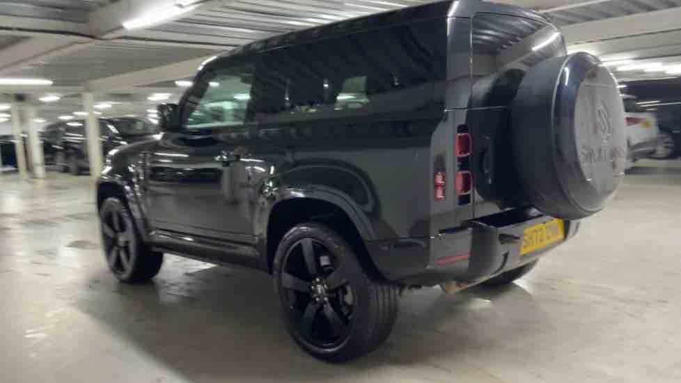 More views of Land Rover Defender 90
