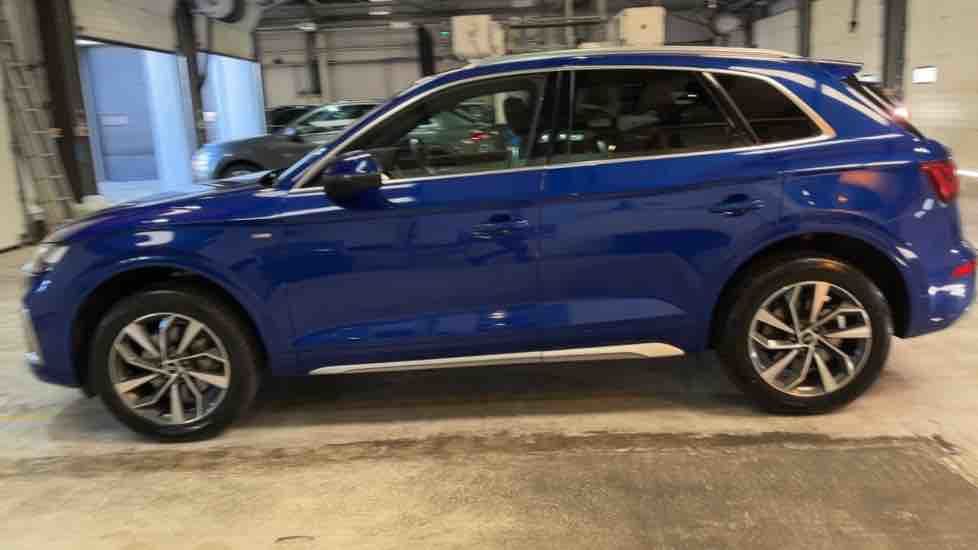 More views of Audi Q5