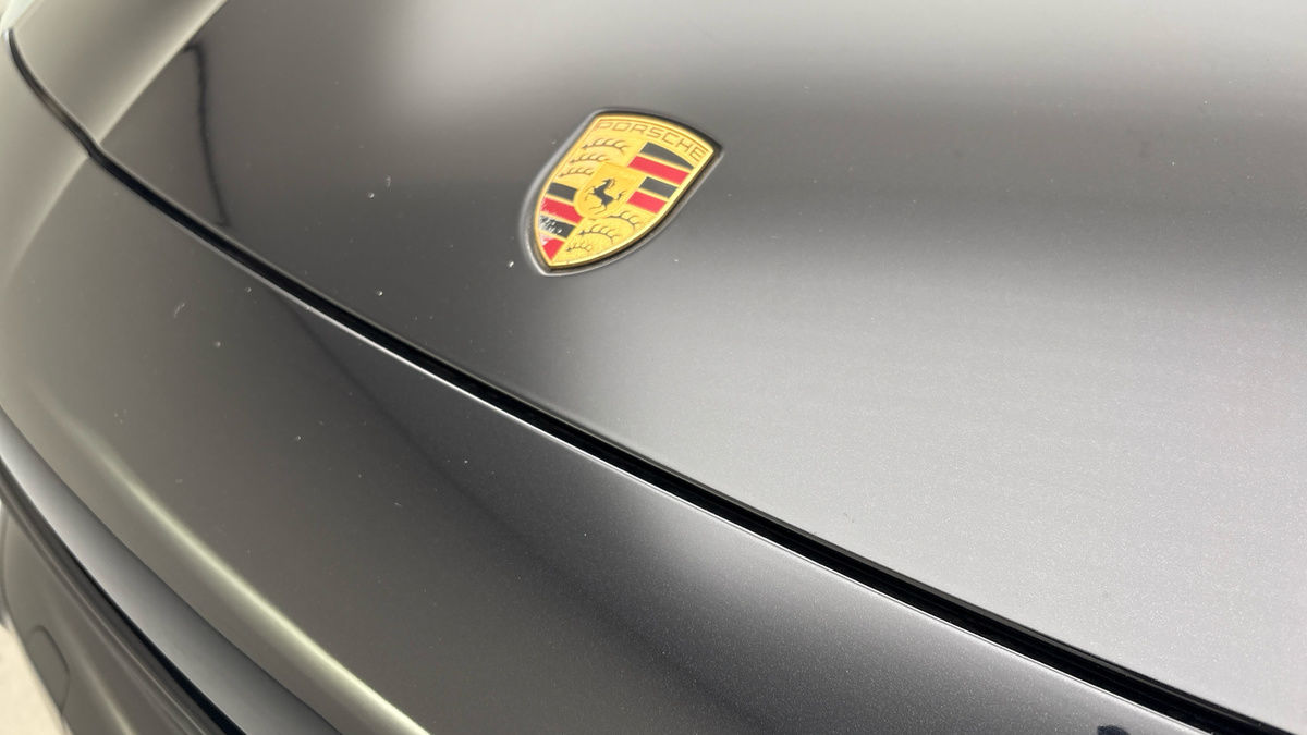 Porsche Cayenne Image 24