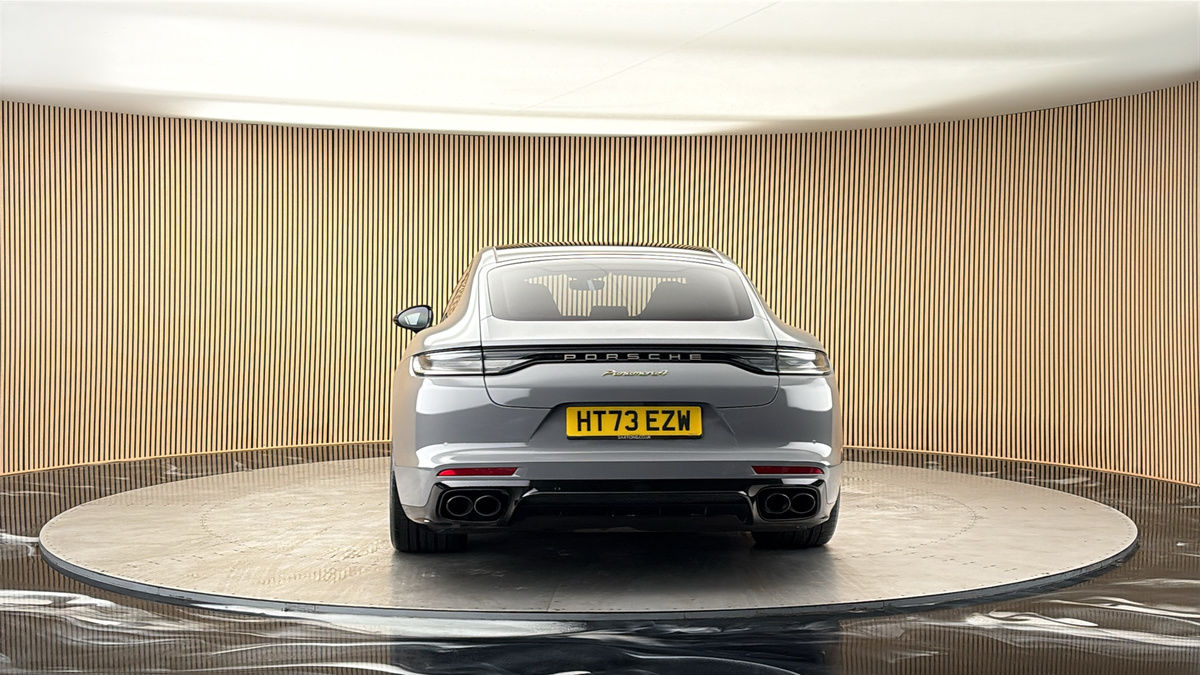 More views of Porsche Panamera