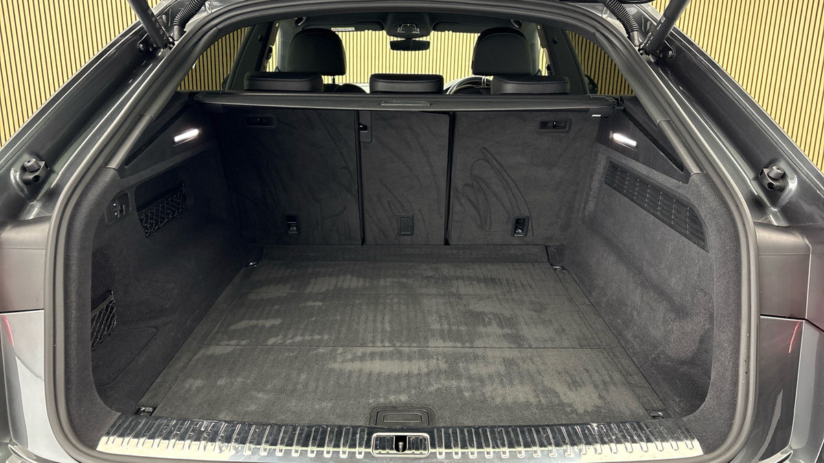 Audi Q8 Image 11