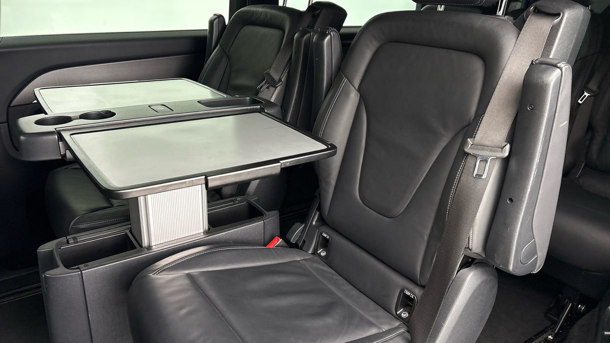 Mercedes-Benz V Class Image 9