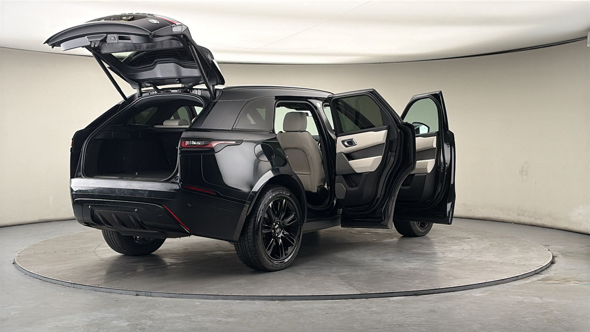 More views of Land Rover Range Rover Velar