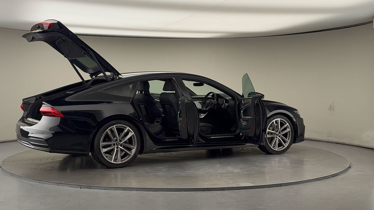 More views of Audi A7