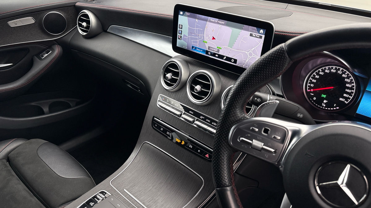 Mercedes-Benz GLC Image 18