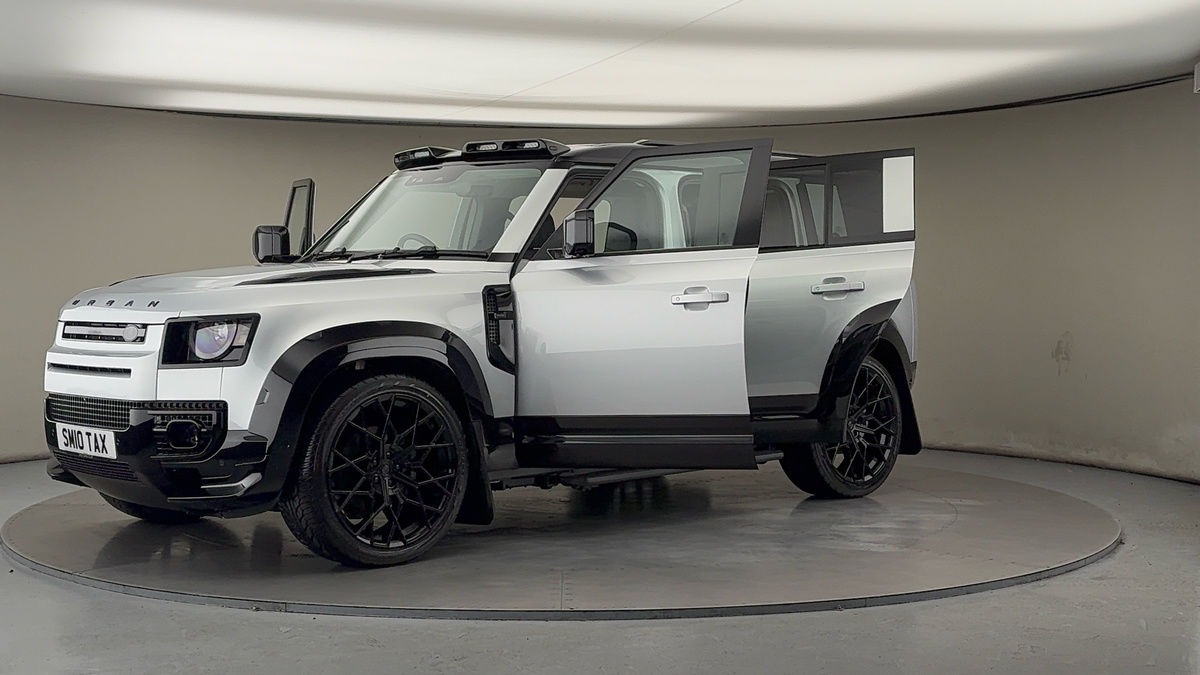 Land Rover Defender 110 Urban Image 22