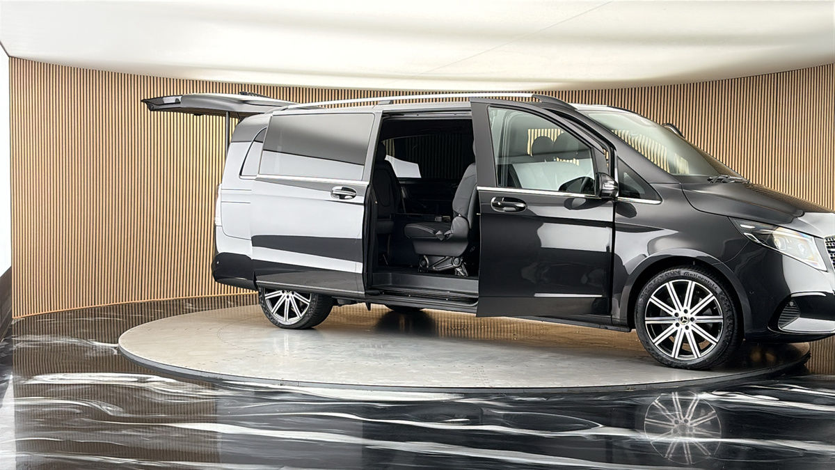 More views of Mercedes-Benz V Class