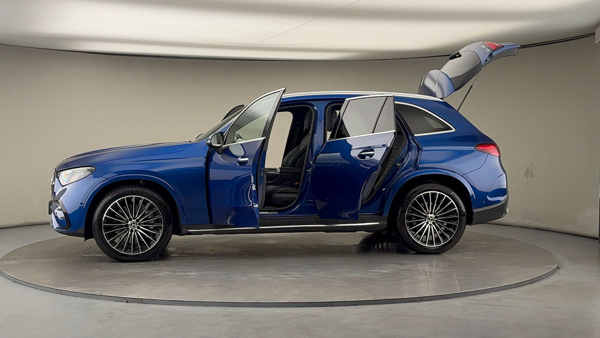 More views of Mercedes-Benz GLC