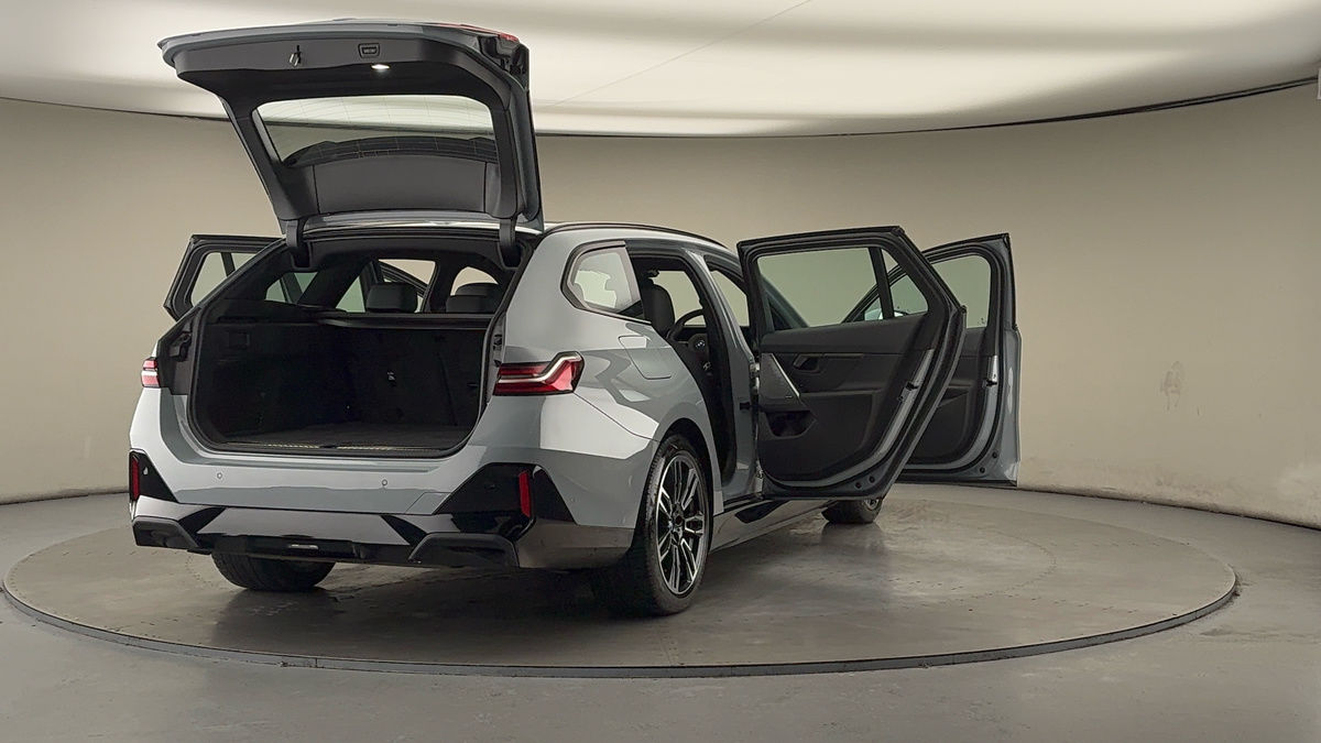 More views of BMW 5 Series