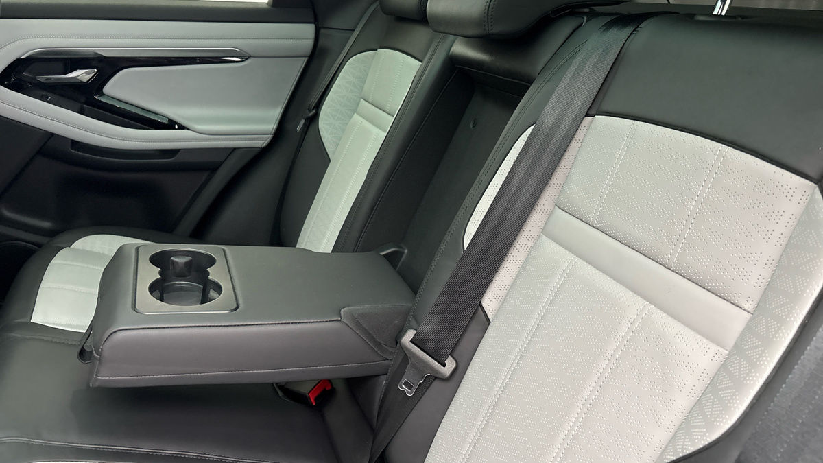 Land Rover Range Rover Evoque Image 9