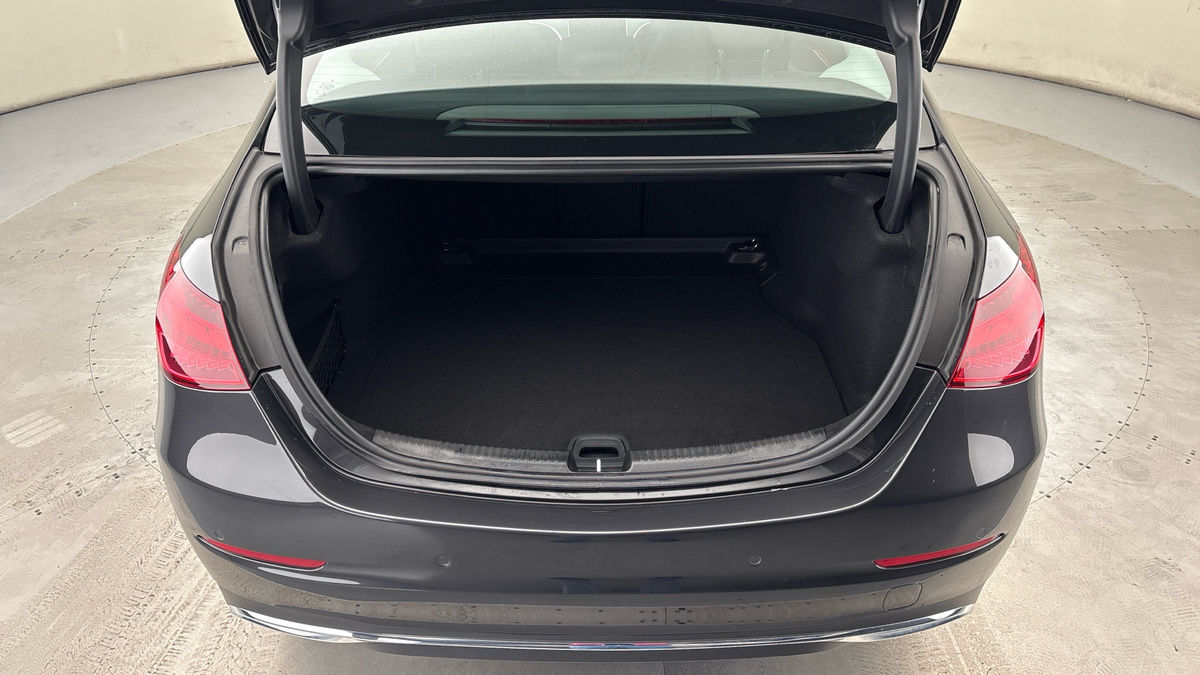 Mercedes-Benz C Class Image 11