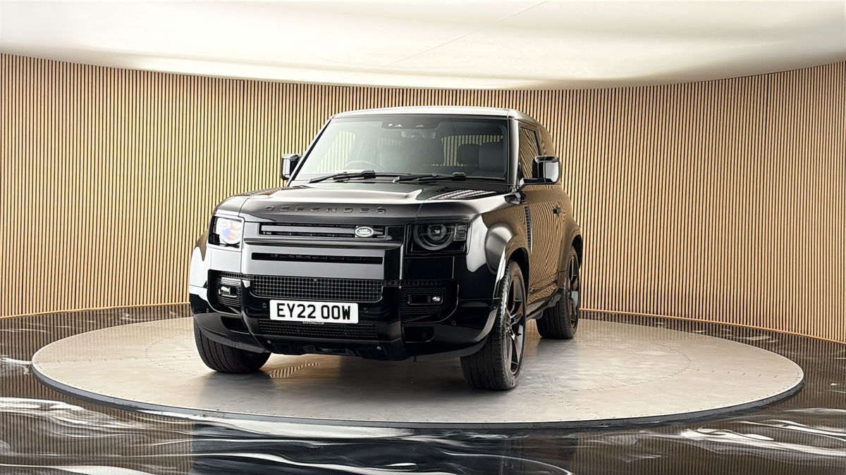 More views of Land Rover Defender 90
