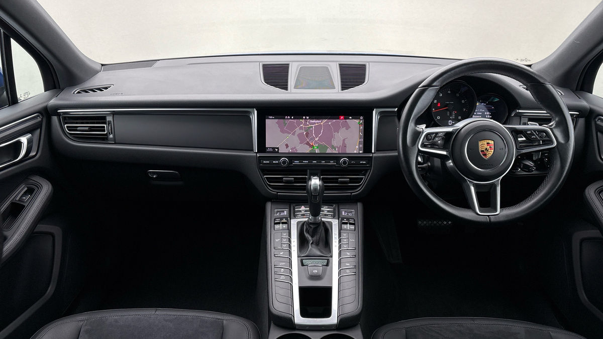 Porsche Macan Image 12