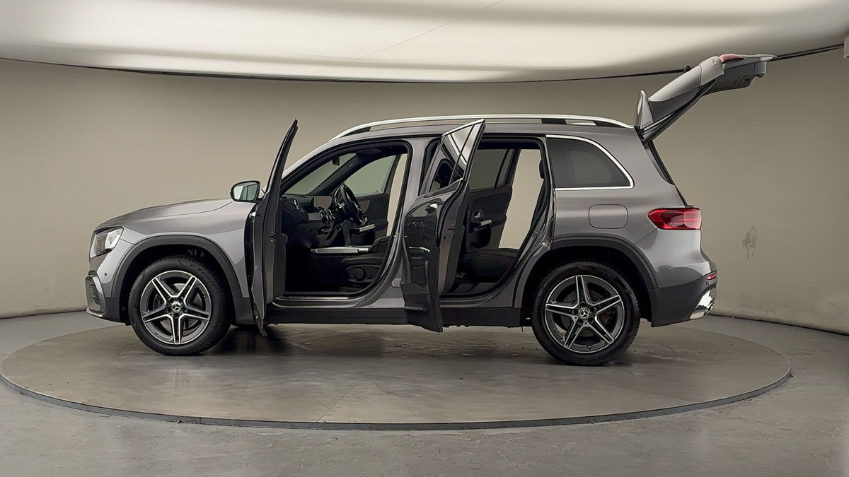 More views of Mercedes-Benz GLB