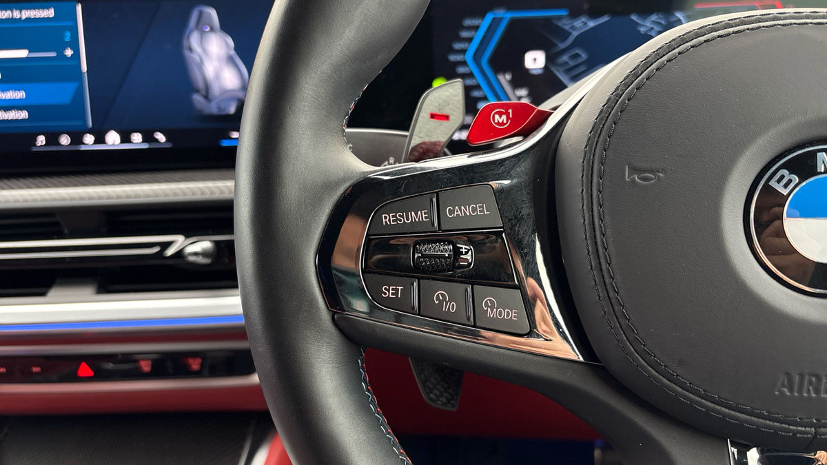 BMW XM Image 13
