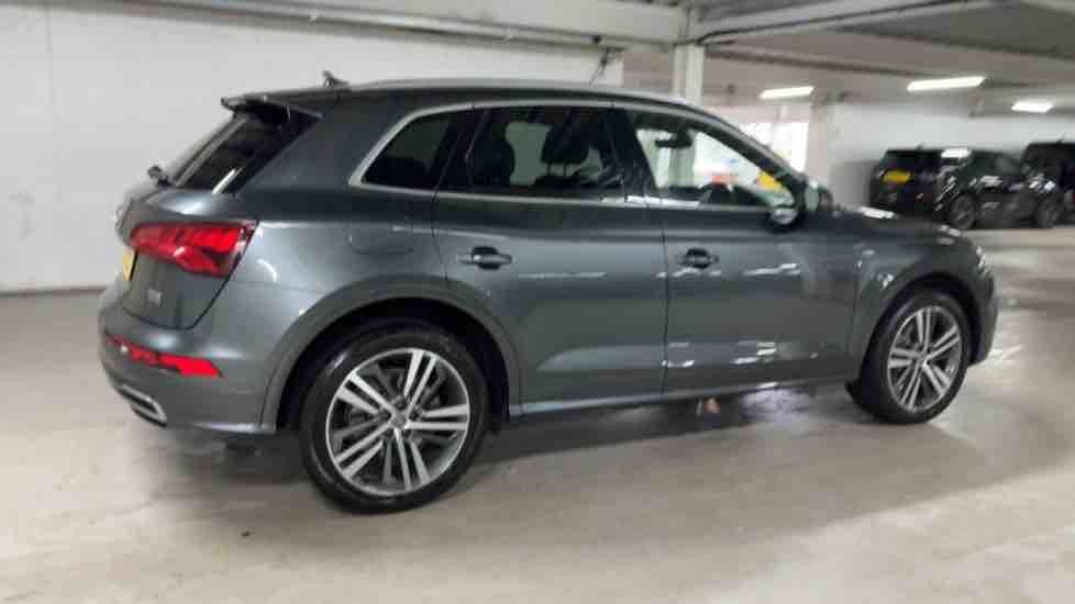 More views of Audi Q5