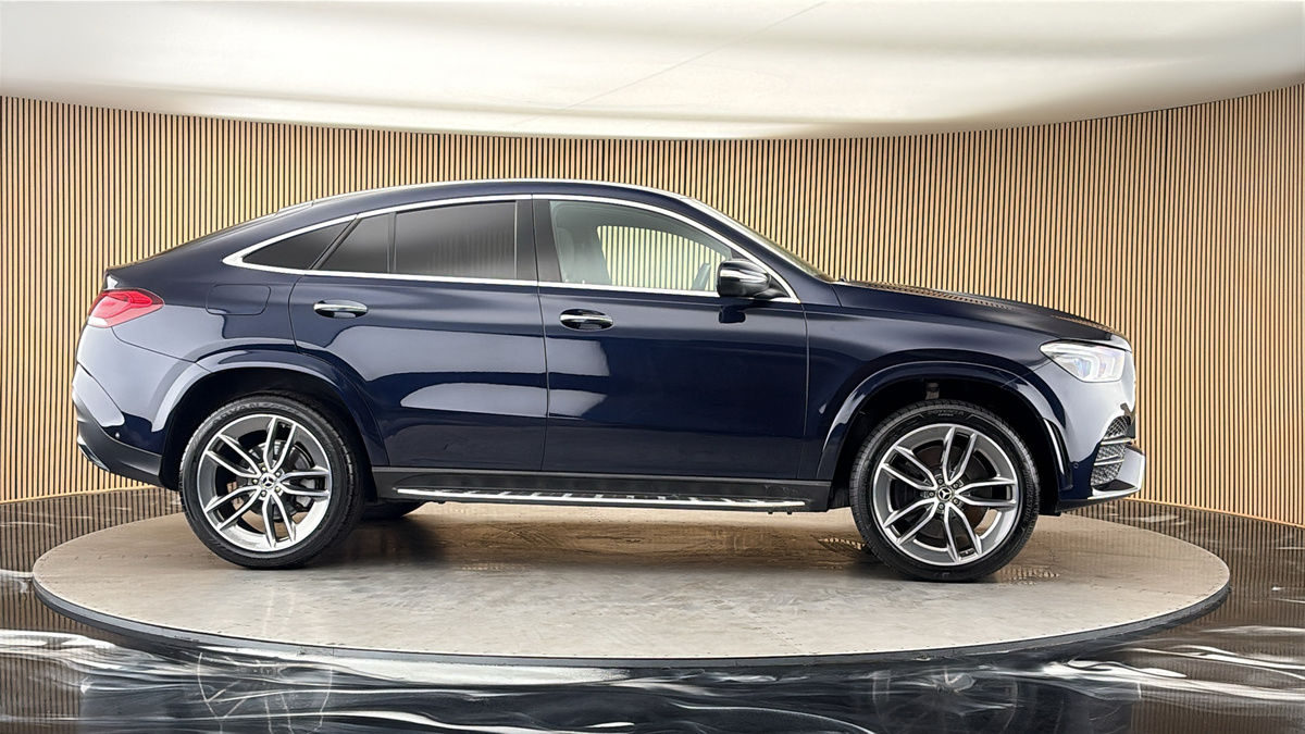 More views of Mercedes-Benz GLE