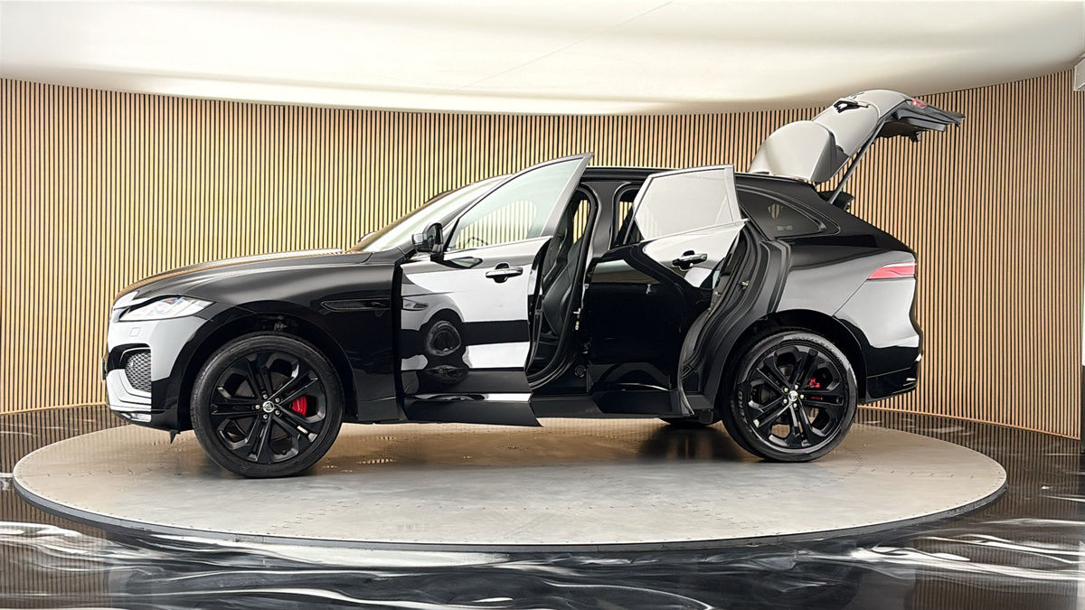 More views of Jaguar F-PACE
