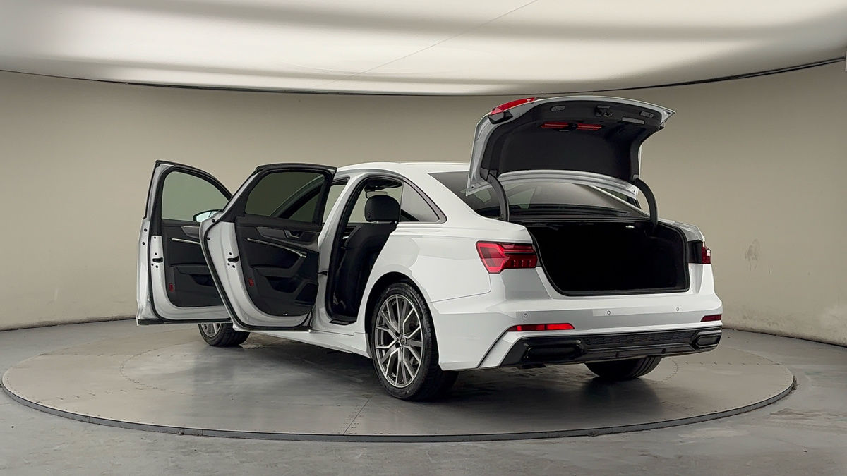 Audi A6 Saloon Image 23