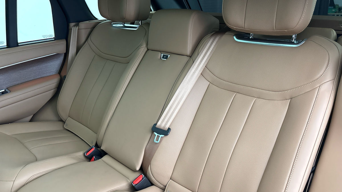 Land Rover Range Rover Image 8