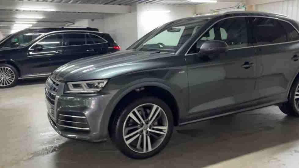 More views of Audi Q5