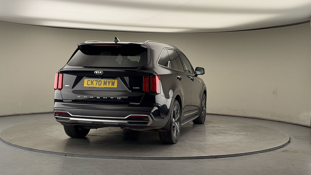 More views of Kia Sorento