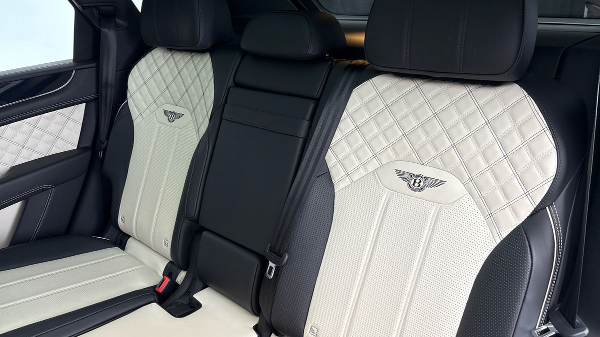 Bentley Bentayga Image 8