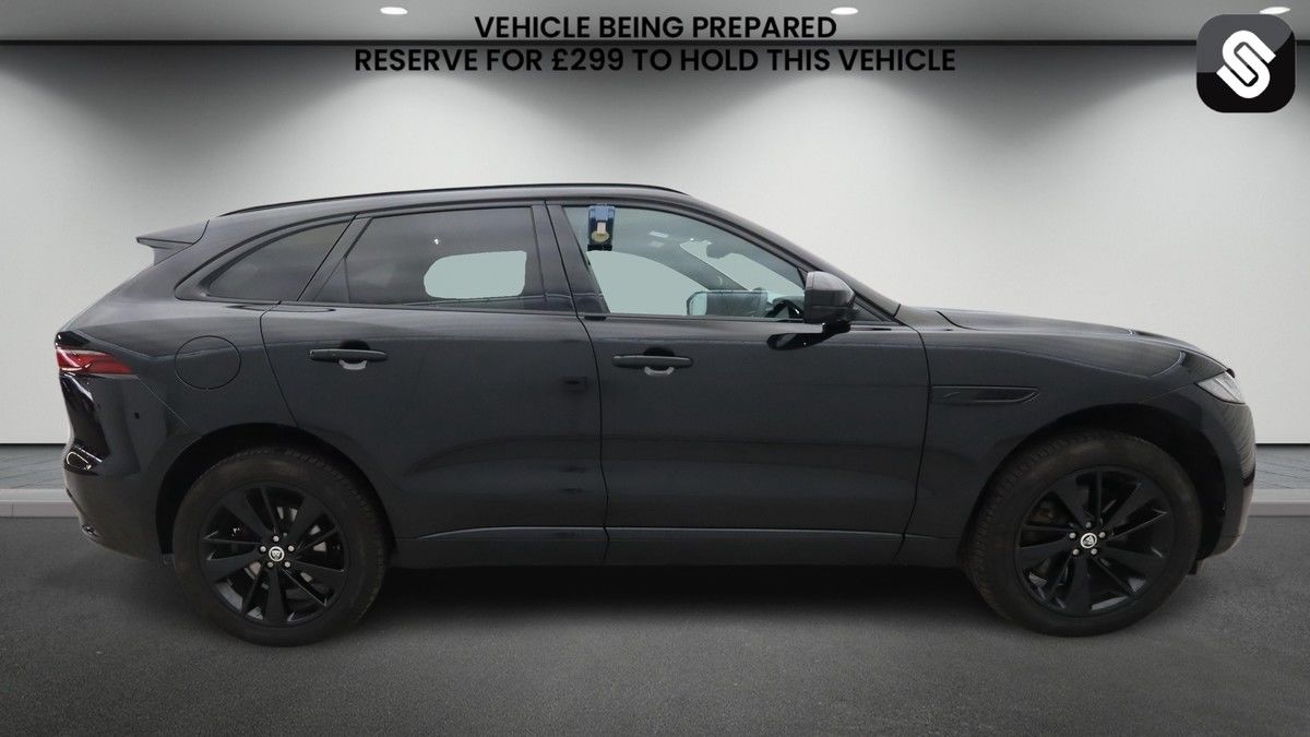 Jaguar F-PACE Image 5