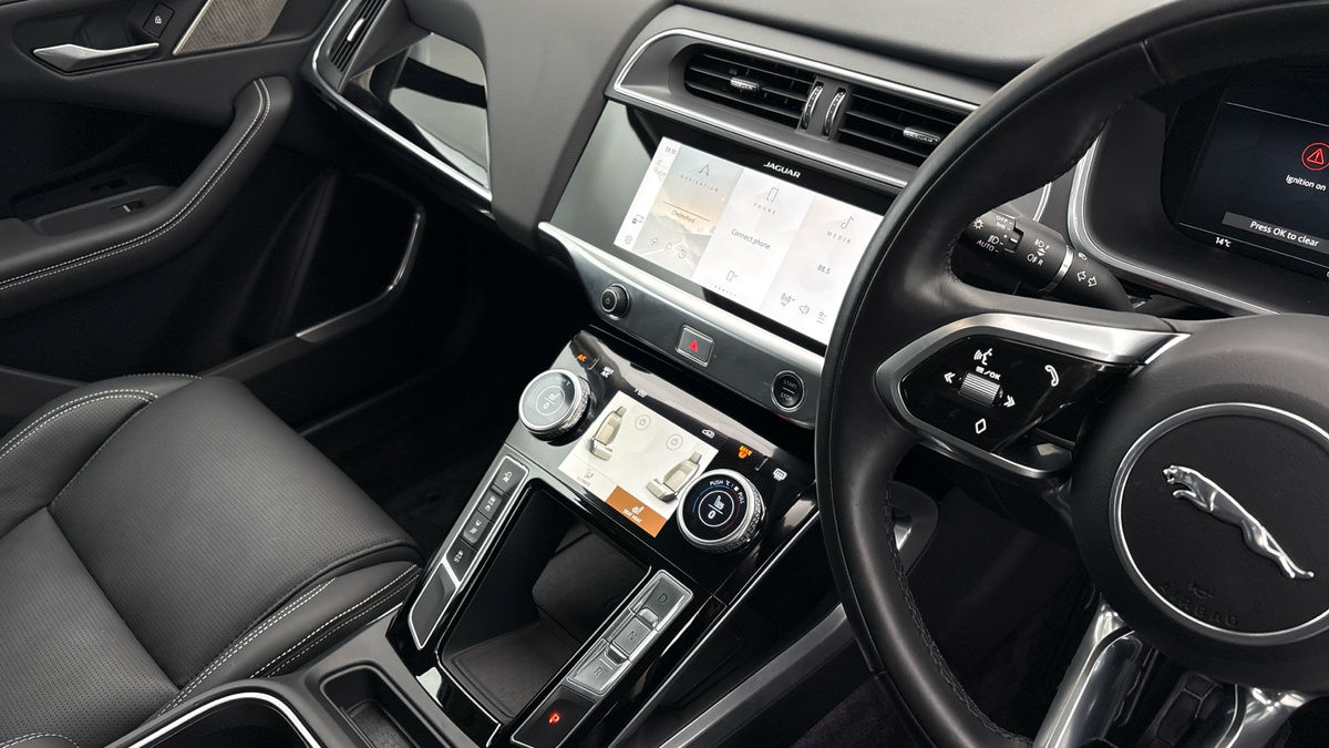 Jaguar I-PACE Image 19