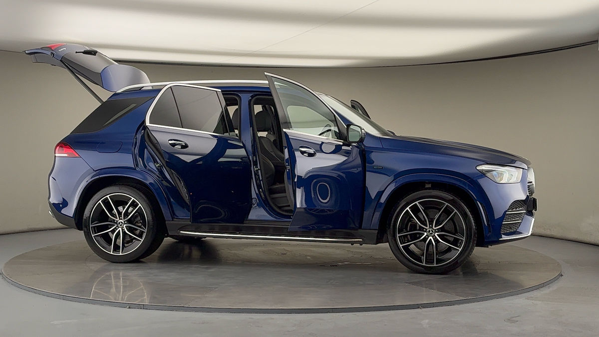 More views of Mercedes-Benz GLE