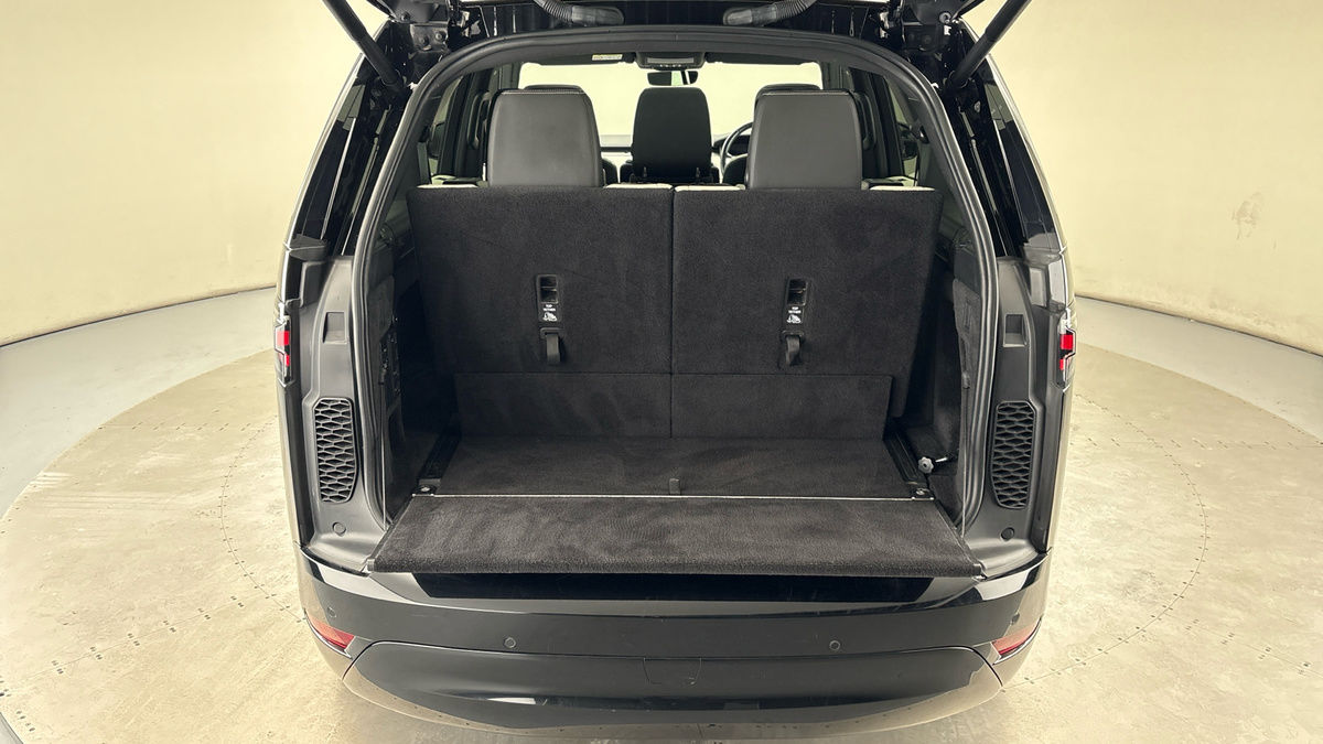 Land Rover Discovery Image 11