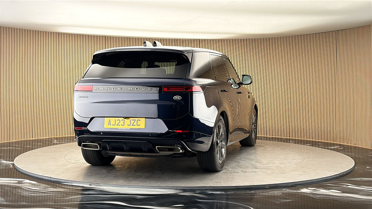 More views of Land Rover Range Rover Sport