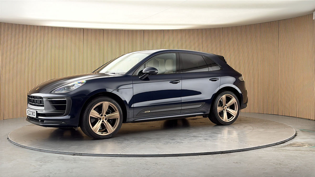 More views of Porsche Macan