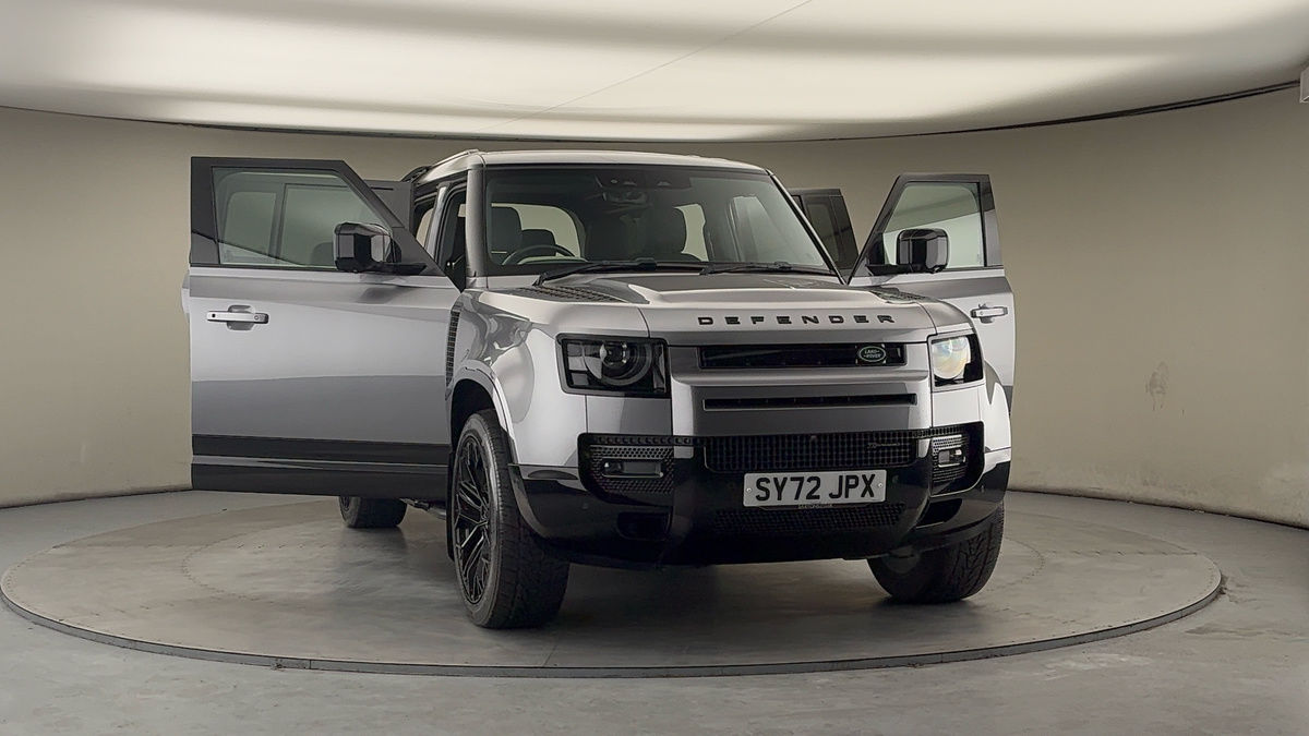 More views of Land Rover Defender 110