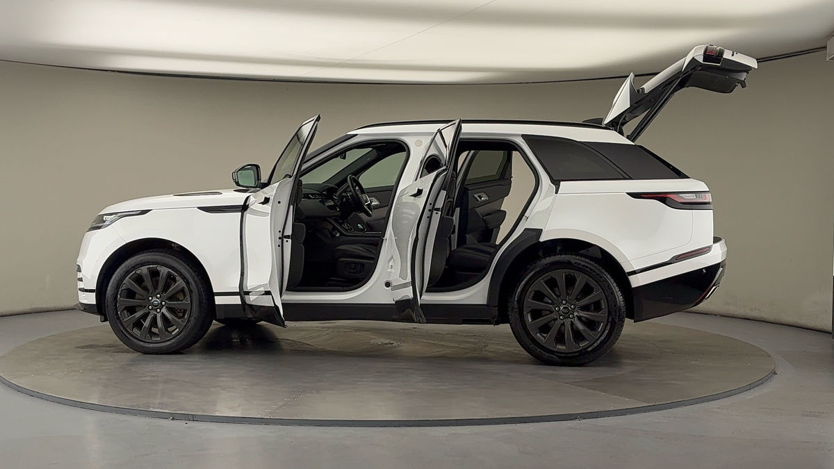 More views of Land Rover Range Rover Velar