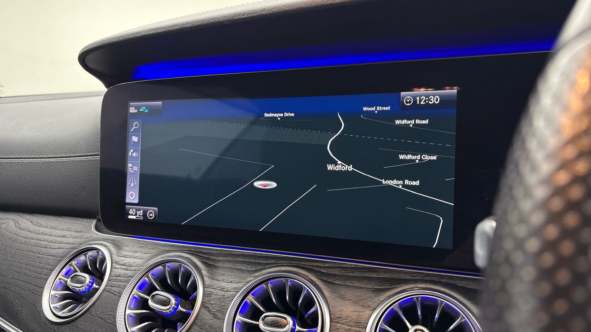 Mercedes-Benz E Class Image 17