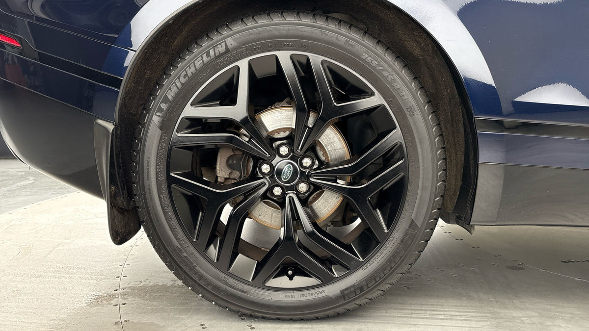 Land Rover Range Rover Velar Image 10
