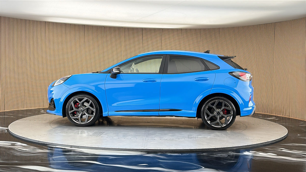 More views of Ford Puma
