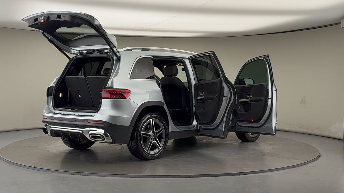 More views of Mercedes-Benz GLB