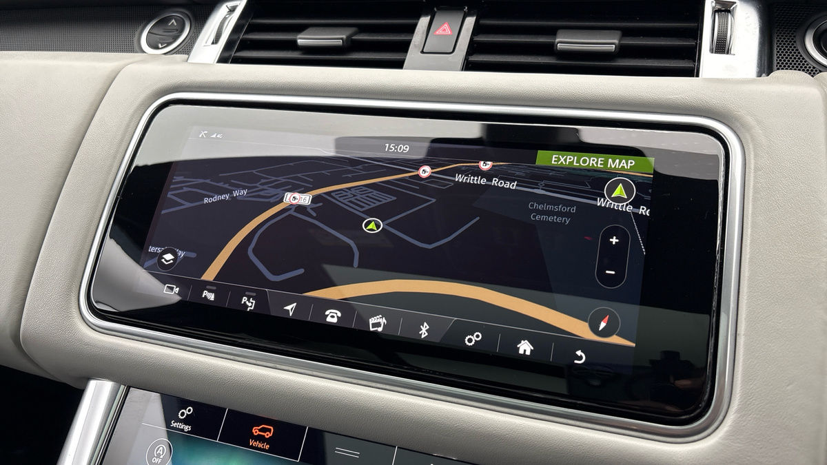 Land Rover Range Rover Sport Image 17