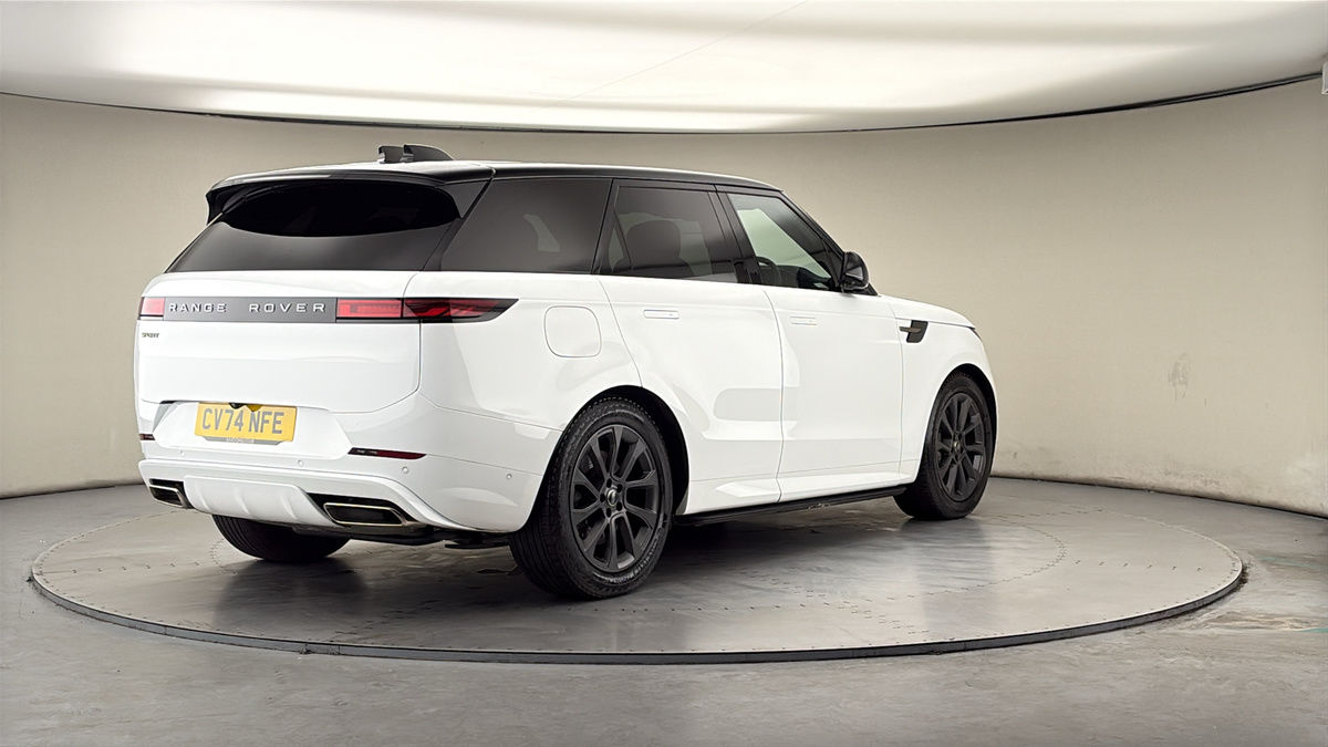 More views of Land Rover Range Rover Sport