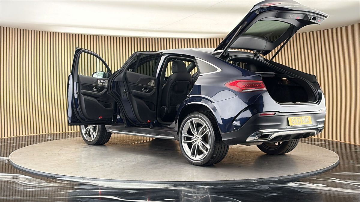 More views of Mercedes-Benz GLE
