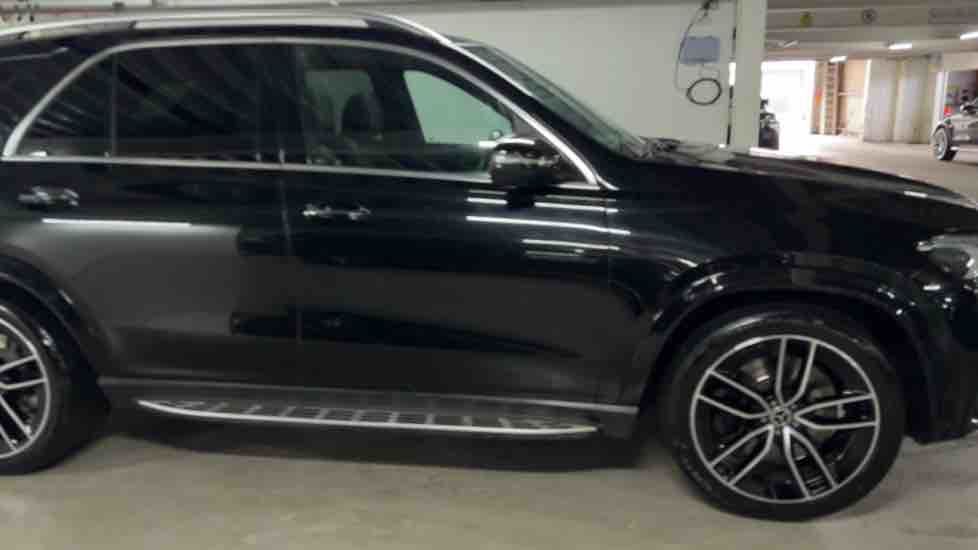 More views of Mercedes-Benz GLE