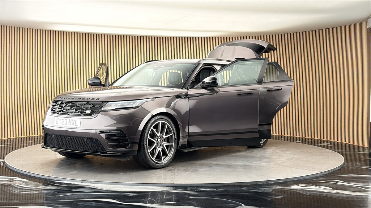 More views of Land Rover Range Rover Velar