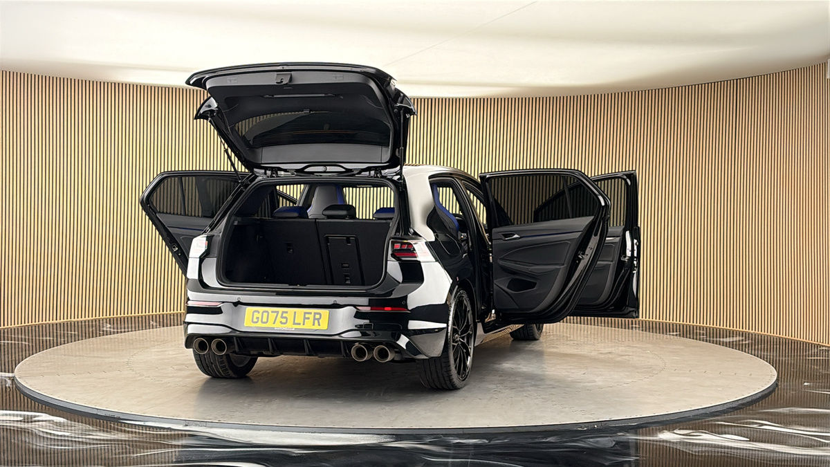 More views of Volkswagen Golf