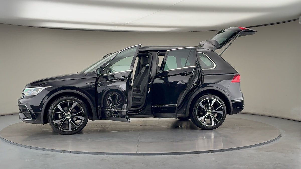 More views of Volkswagen Tiguan