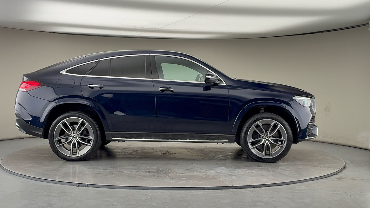 Mercedes-Benz GLE Image 16