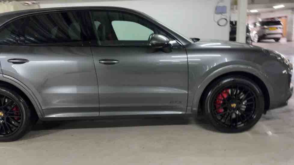 More views of Porsche Cayenne