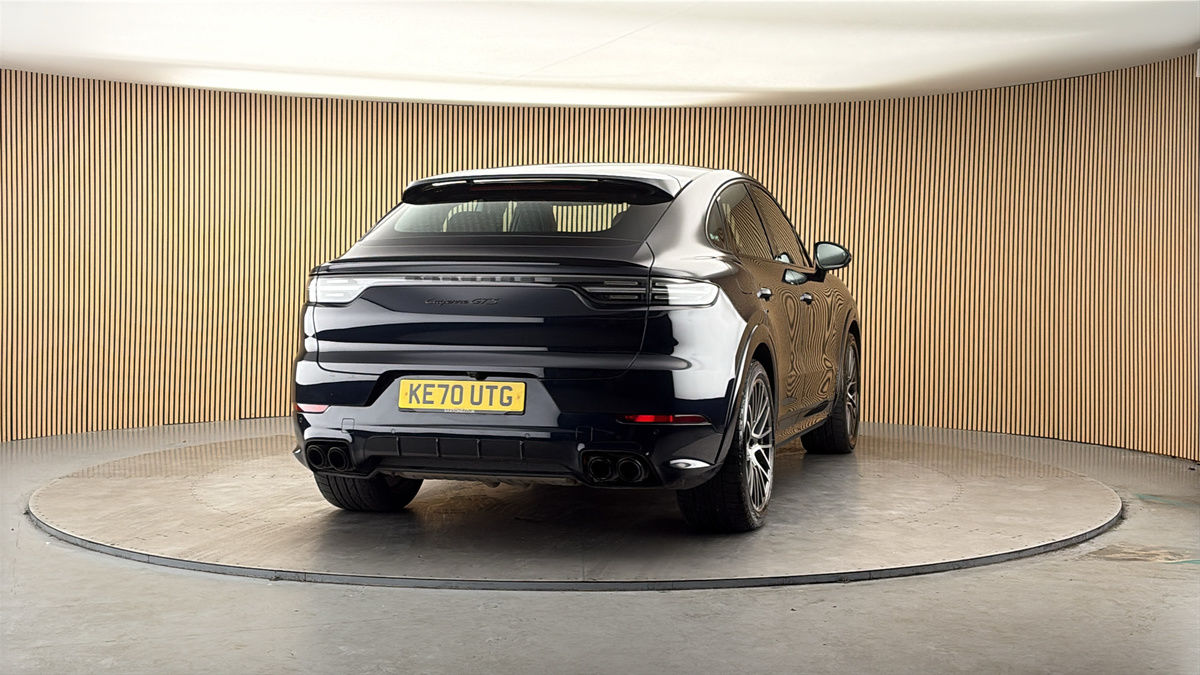More views of Porsche Cayenne