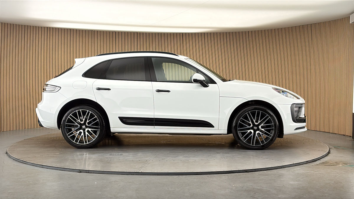 More views of Porsche Macan
